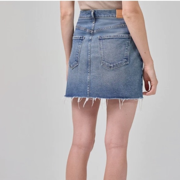 Citizens of Humanity Beatnik Raw Hem Denim Mini Skirt Size 25 - Picture 2 of 9